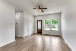 747 N Wilhite St, Cleburne, TX 76031 - Photo 9
