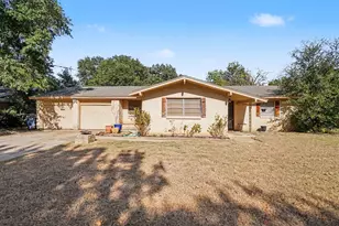 1553 Montclair Dr, Fort Worth, TX 76103 - Photo 1