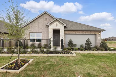 404 Sunday Silence Way, Granbury, TX 76049 - Photo 1