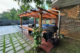 1224 S Center St, Arlington, TX 76010 - Photo 3