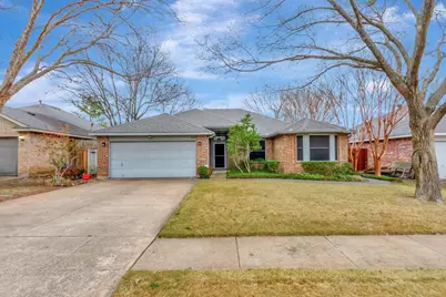 4346 Briar Hill Drive, Grand Prairie, TX 75052 - Photo 1