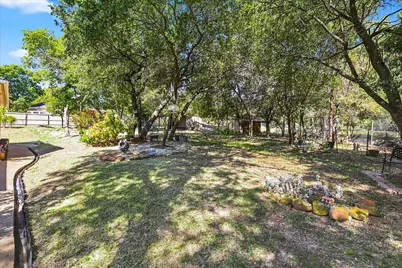 144 Saddle Brook Drive, Hudson Oaks, TX 76087 - Photo 33