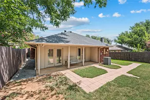 1521 Briarcrest Dr, Grapevine, TX 76051 - Photo 27