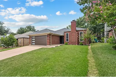 1521 Briarcrest Drive, Grapevine, TX 76051 - Photo 3