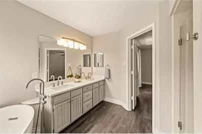 1521 Briarcrest Drive, Grapevine, TX 76051 - Photo 21