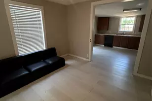 802 Cross Timber St, Denton, TX 76205 - Photo 3