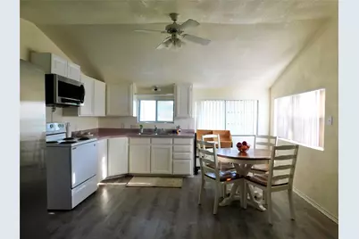 31 Rogers Circle, Krum, TX 76249 - Photo 7