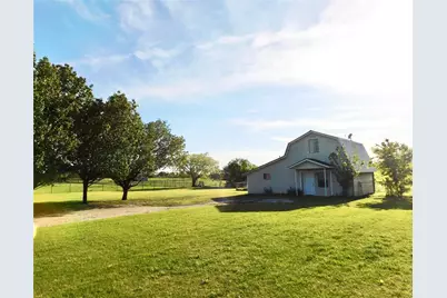 31 Rogers Circle, Krum, TX 76249 - Photo 3