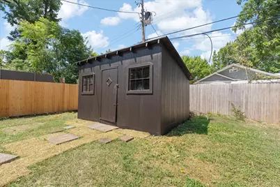 1718 S Adams Street, Fort Worth, TX 76110 - Photo 35