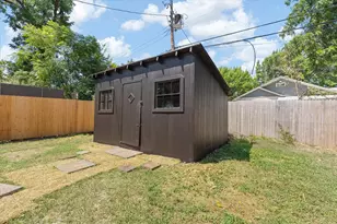 1718 S Adams St, Fort Worth, TX 76110 - Photo 35