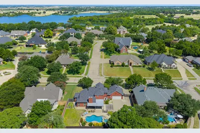 1907 Clearview Drive, Ennis, TX 75119 - Photo 33