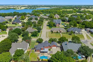 1907 Clearview Dr, Ennis, TX 75119 - Photo 33