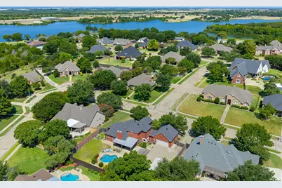 1907 Clearview Drive, Ennis, TX 75119 - Photo 3