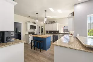 1907 Clearview Dr, Ennis, TX 75119 - Photo 11