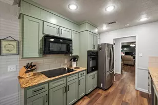 767 NW Ann Lois Ln, Burleson, TX 76028 - Photo 5