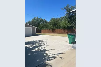 407 W Hamilton Street, Olney, TX 76374 - Photo 3