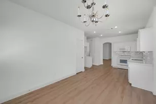 9810 Walnut Hill Dr, Providence Village, TX 76227 - Photo 11