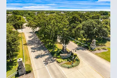 9810 Walnut Hill Drive, Providence Village, TX 76227 - Photo 35