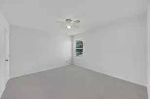 9810 Walnut Hill Dr, Providence Village, TX 76227 - Photo 19