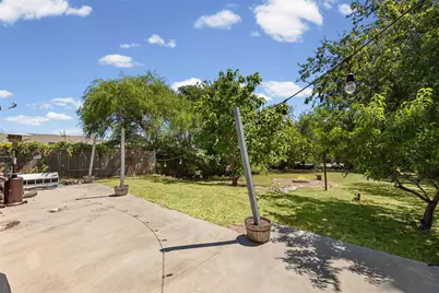 709 Hereford Street, Glen Rose, TX 76043 - Photo 23