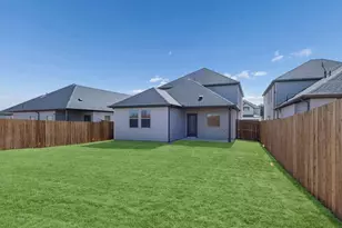 8340 Kingfisher Rd, Aubrey, TX 76227 - Photo 35