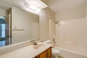 127 Allencrest Dr, White Settlement, TX 76108 - Photo 17