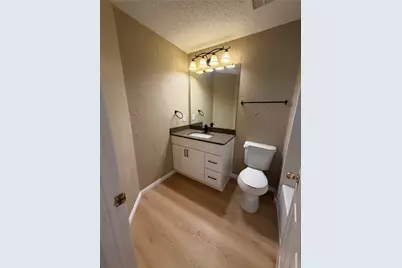 705 Cimarron Trail, Irving, TX 75063 - Photo 21