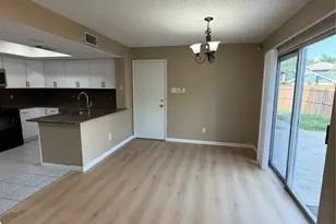 705 Cimarron Trail, Irving, TX 75063 - Photo 7