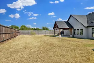 8023 Pennington, Fort Worth, TX 76126 - Photo 31
