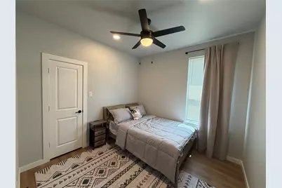 1650 Hudspeth Avenue, Dallas, TX 75216 - Photo 21