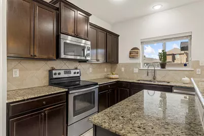 5448 Grenada Drive, Fort Worth, TX 76119 - Photo 9