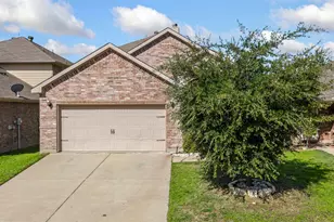 5448 Grenada Dr, Fort Worth, TX 76119 - Photo 7