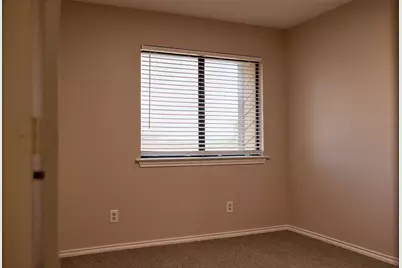 900 Kilkenny Court #B, Denton, TX 76210 - Photo 7