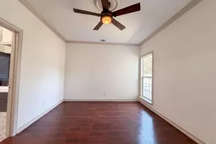 6315 Meadowglen Dr, Arlington, TX 76018 - Photo 11
