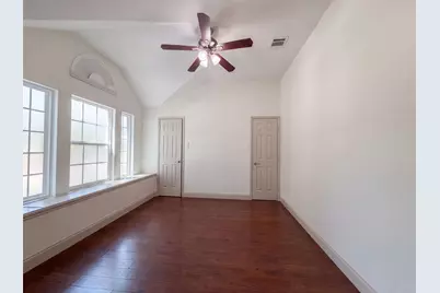 6315 Meadow Glen Drive, Arlington, TX 76018 - Photo 13