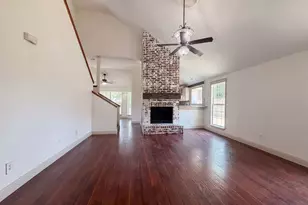 6315 Meadowglen Dr, Arlington, TX 76018 - Photo 3