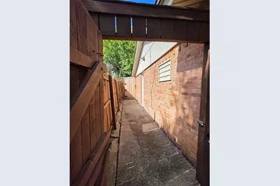 2539 Hillsboro Avenue, Dallas, TX 75228 - Photo 5