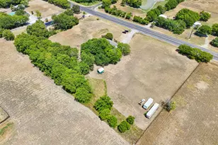 5433 State Hwy 160, Whitewright, TX 75491 - Photo 15