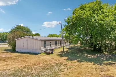 5433 State Highway 160, Whitewright, TX 75491 - Photo 11