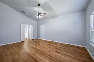 5819 Midnight Ln, Grand Prairie, TX 75052 - Photo 11