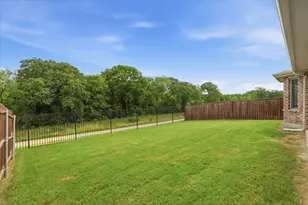 3728 Maroon Creek Rd, Aubrey, TX 76227 - Photo 3