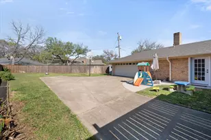 1415 Moss Rose Cir, Irving, TX 75061 - Photo 33