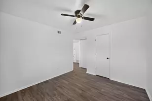1715 Jenkins Ln, Glenn Heights, TX 75154 - Photo 13