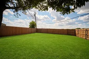 1715 Jenkins Ln, Glenn Heights, TX 75154 - Photo 23