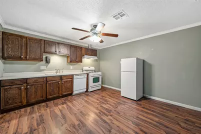 1807 S 19th Street, Waco, TX 76706 - Photo 9