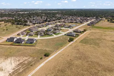 1823 Sudbury Drive, Cleburne, TX 76033 - Photo 5