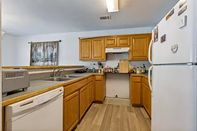11001 Shady Oaks Drive, Runaway Bay, TX 76426 - Photo 5