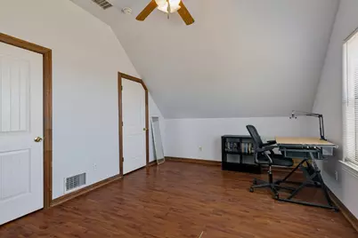 11001 Shady Oaks Drive, Runaway Bay, TX 76426 - Photo 13