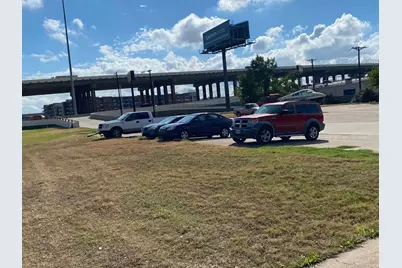 1039 N Interstate 35 Highway N #E, Carrollton, TX 75006 - Photo 17