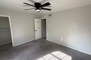 1907 Nolen Ct, Arlington, TX 76012 - Photo 17